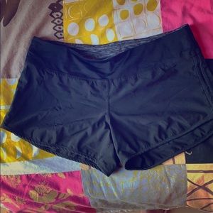 Lululemon short, size 8